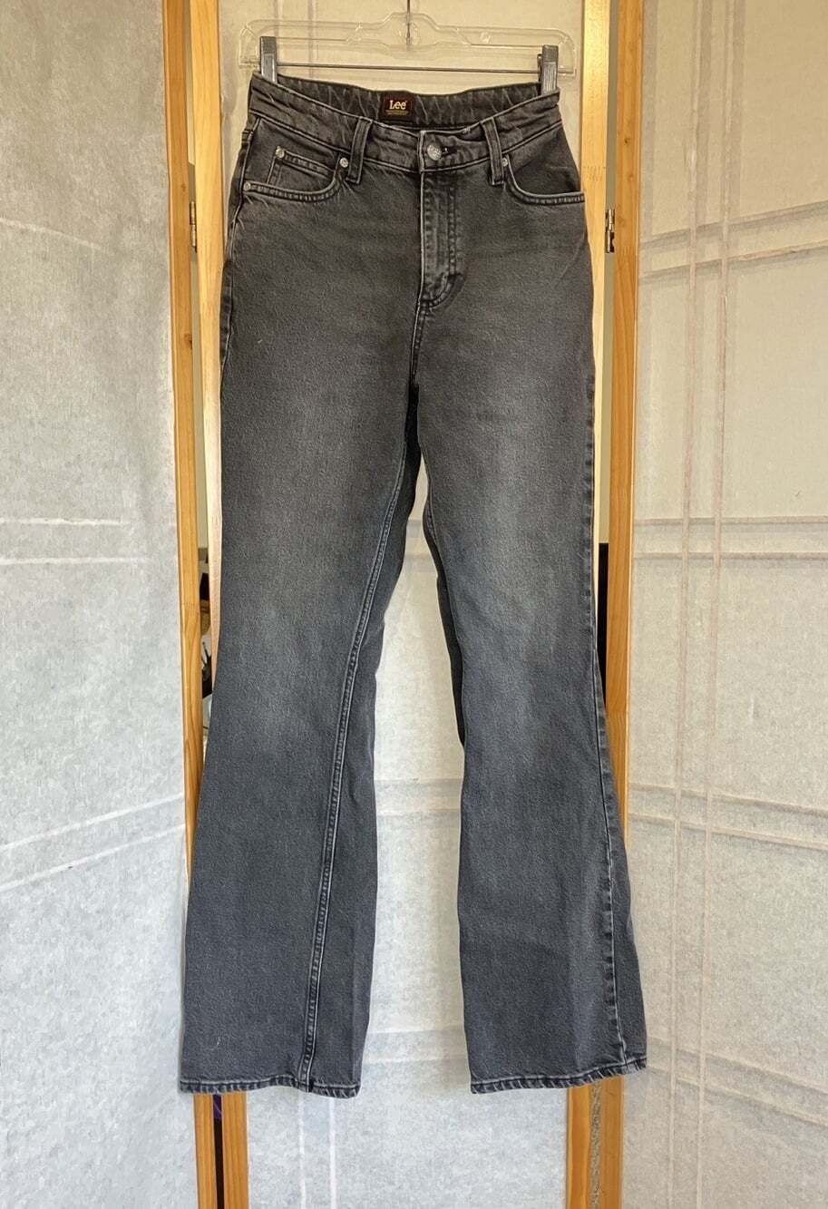 Lee Women’s Heritage Black Flare High Rise Jeans Size 27xM Pants Classic